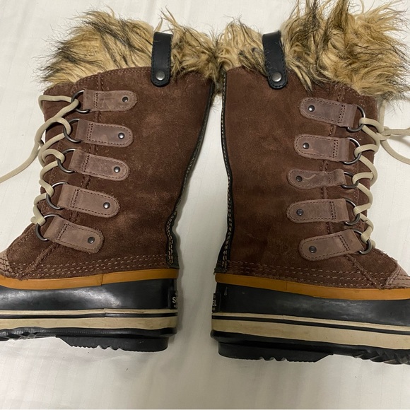 Sorel Joan Of Arctic Waterproof Lace Up Faux Fur Boots Brown/Tan Suede size 6 - Picture 8 of 11